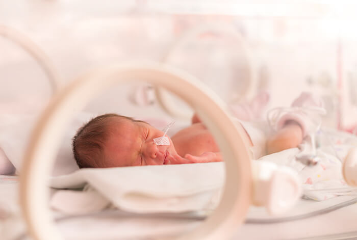 Com o apoio de um bom planejamento pré-gestacional, é possível reduzir riscos e proteger a saúde da mãe e do bebê.
